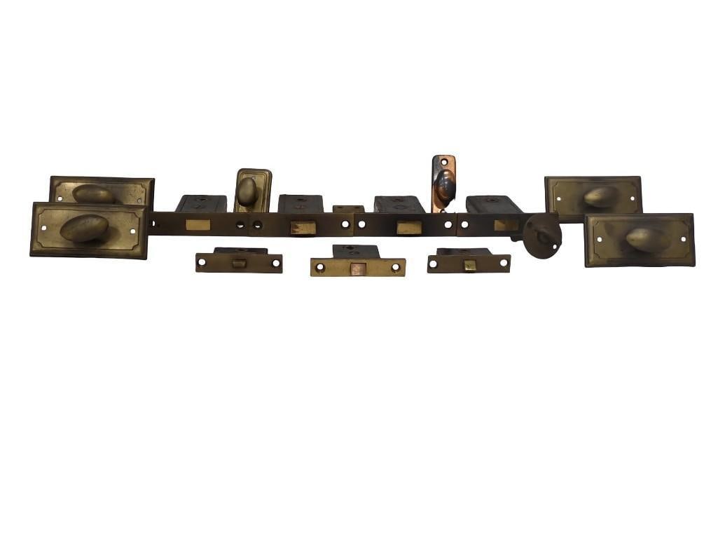 7 Antique Door or Cabinet Locks with Knobs: 7 Antique Door or Cabinet Locks with Knobs All pictures are considered part of the description and should be examined carefully by bidders. Live Auctioneers is now offering Live Shipping