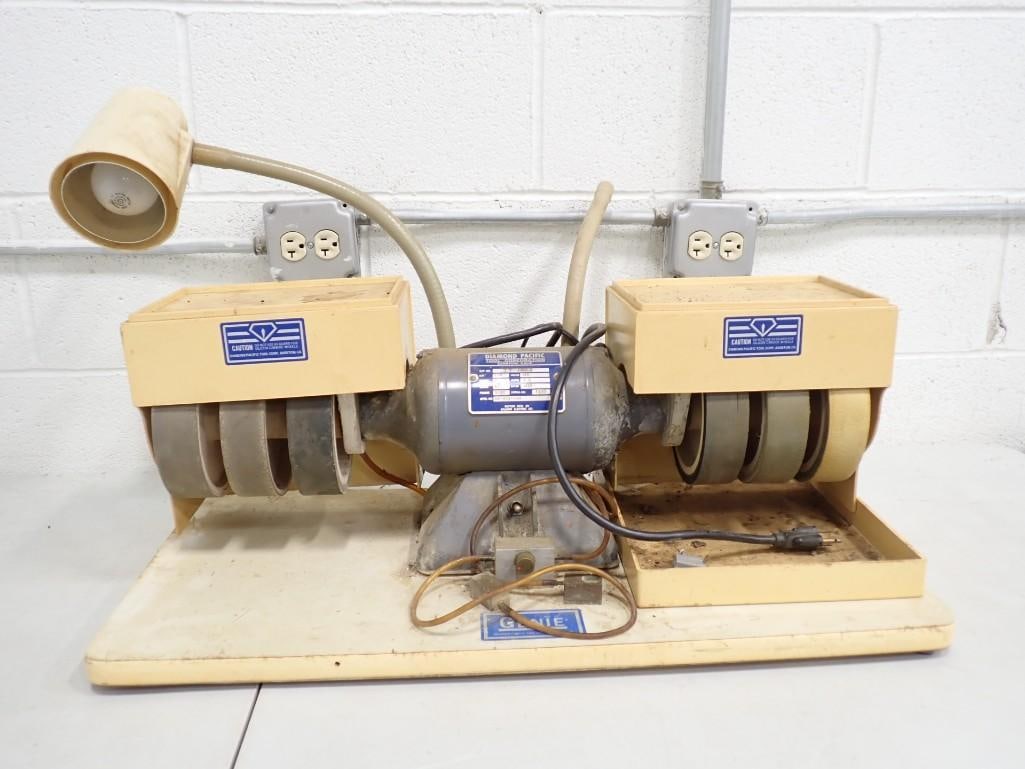 Diamond Pacific Lapidary Machine Gem Maker Grinder Polisher: Diamond Pacific Lapidary Machine Gem Maker Grinder Polisher Condition: untested, has nonly 1 light All pictures are considered part of the description and should be examined carefully