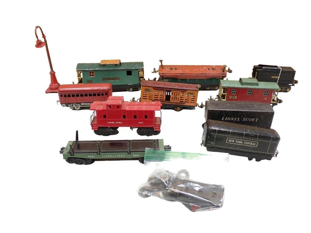 Vintage O Scale Train Lot including Lionel Scout, New York Central, 3461, 817, Pullman, Parts, Acces (1 of 7)