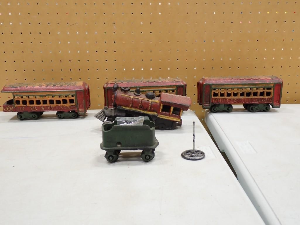 Vintage Cast Iron Trains (1 of 7)
