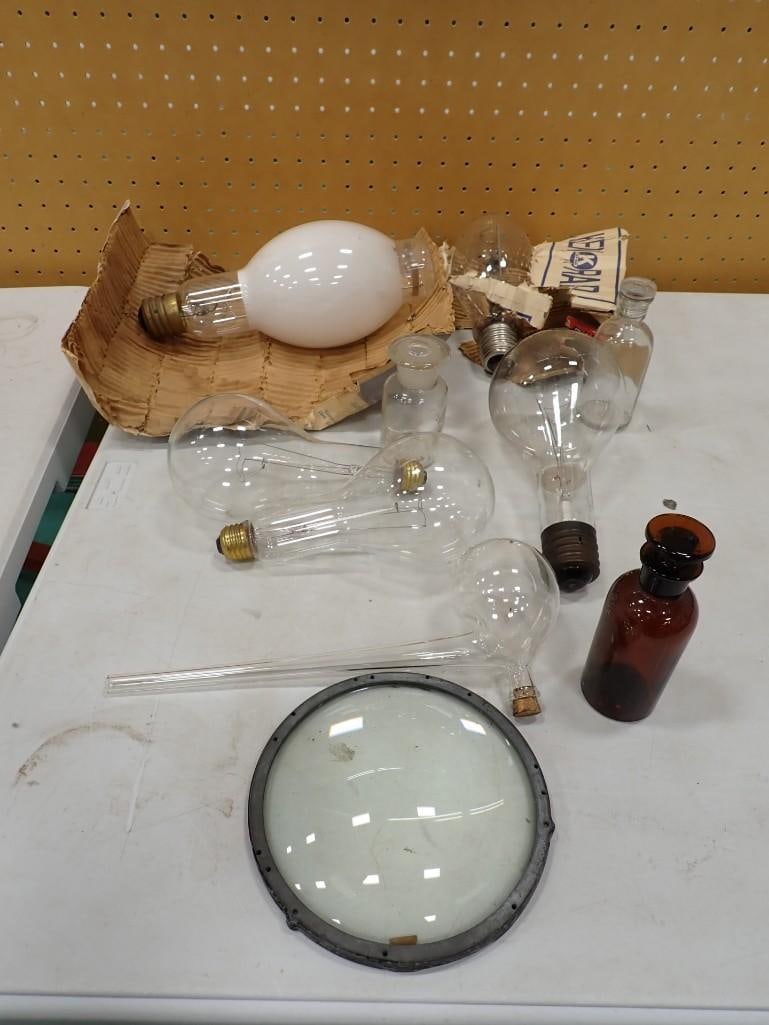 Vintage X-Ray Bulbs, Medicine Bottles, Etc: Vintage X-Ray Bulbs, Medicine Bottles, Etc All pictures are considered part of the description and should be examined carefully by bidders. Live Auctioneers is now offering Live Shipping through them.