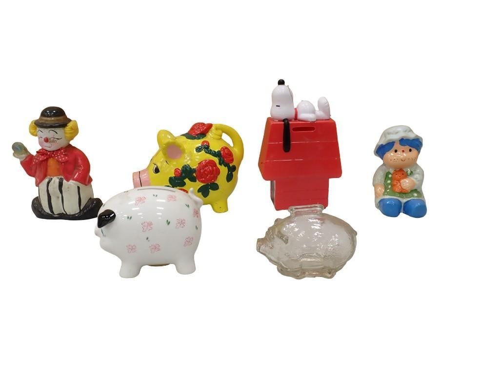 Lot of Coin Banks incl Snoopy, Piggy Banks, Clown, Etc (1 of 5)