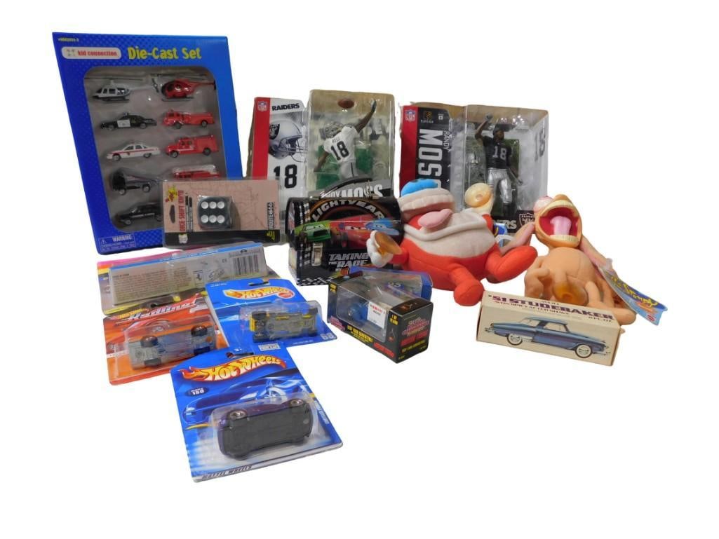 Two Lot including New in Package, Hot Wheels, Die Cast, Ren and Stimpy Plush, MacFarlane Football Fi (1 of 10)