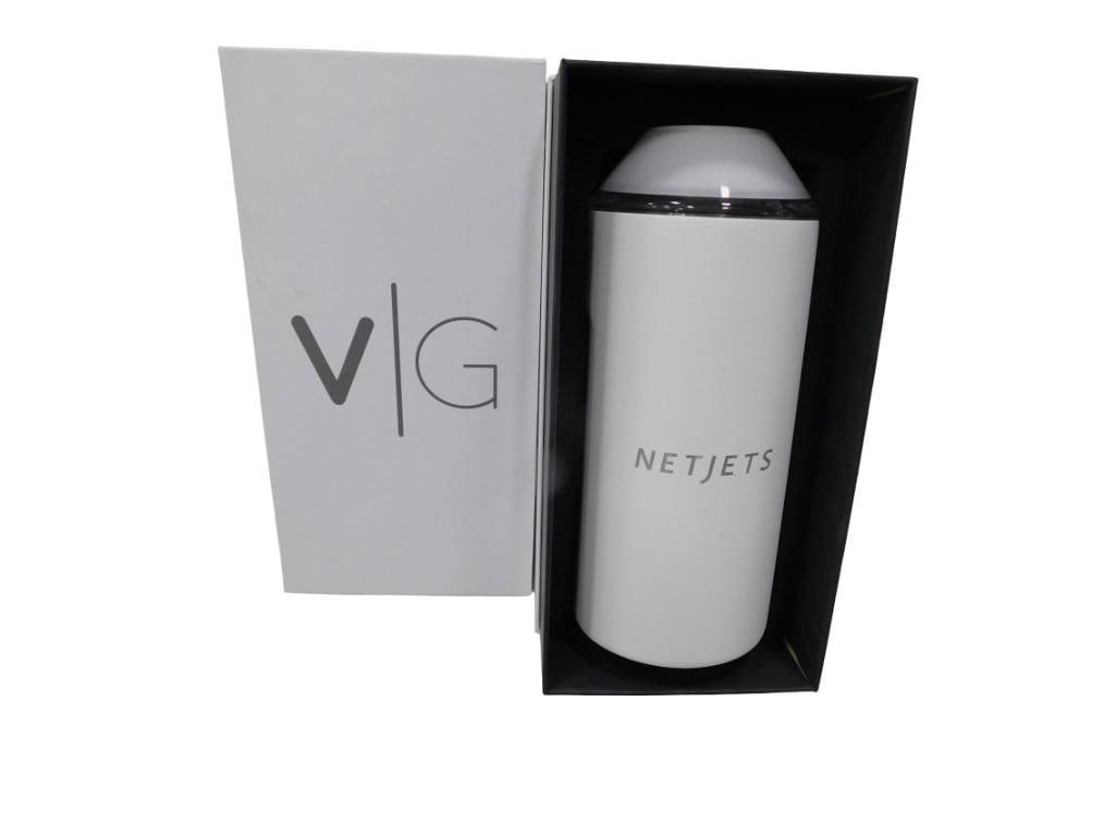 Jettle portable electric kettle, "VG" "Netjets": Jettle portable electric kettle, "VG" "Netjets" All pictures are considered part of the description and should be examined carefully by bidders. Live Auctioneers is now offering Live S