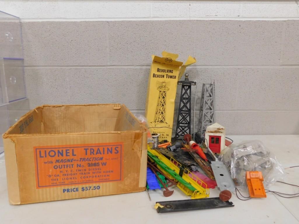 Model Train Accessories Lot including Lionel, O Scale, Revolving Beacon Tower, etc (1 of 6)