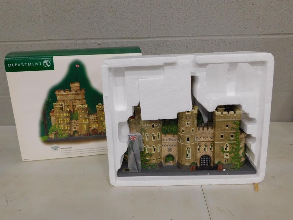 Dept 56 Windsor Castle Dickens Village Series Christmas Village Building in Original Box (1 of 5)
