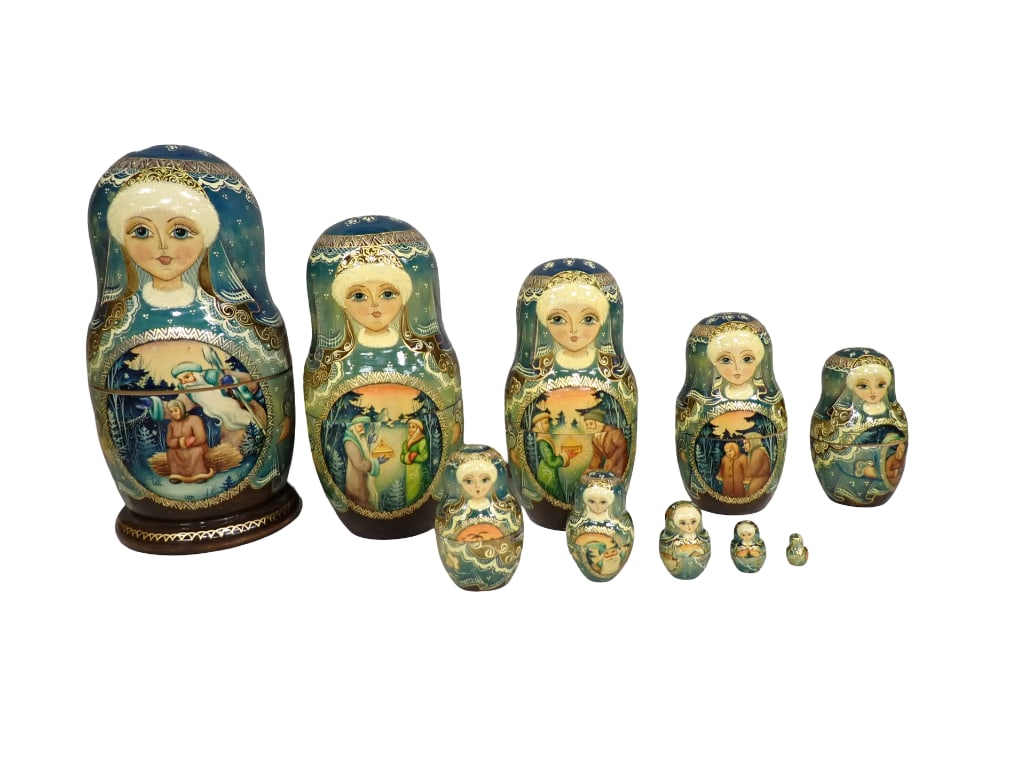 Set of 10 Russian Nesting Dolls from 1999 Hand Painted Signed on the bottom (1 of 7)