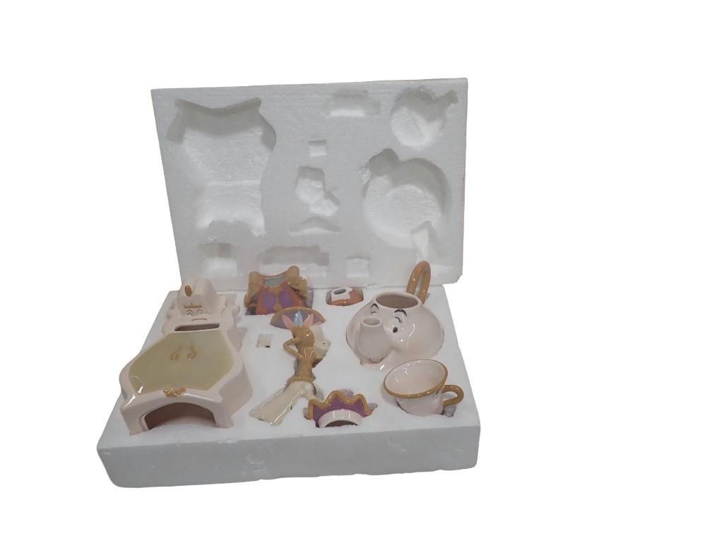 Walt Disney Beauty and the Beast Mrs. Potts and Chip ceramic tea set (1 of 5)