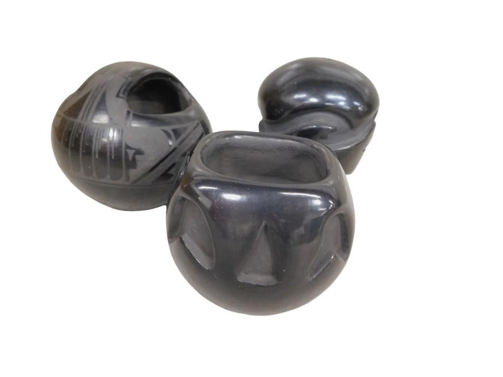 3 Santa Clara Pottery Items All Artist Signed (1 of 12)