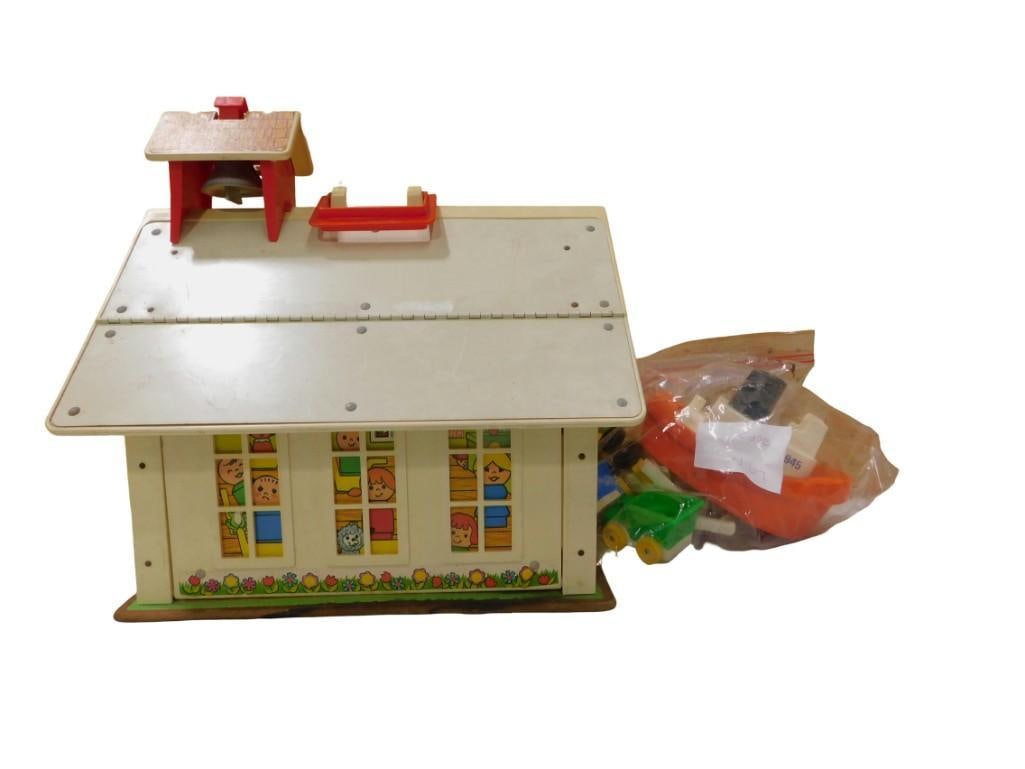 Vintage Fisher Price Little People Family School House - Comes with everything as shown (1 of 4)