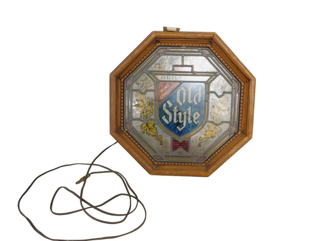 Heileman's Old Style Beer Advertising Bar Sign / Light: Heileman's Old Style Beer Advertising Bar Sign / Light All pictures are considered part of the description and should be examined carefully by bidders. Live Auctioneers is now offering Live Ship