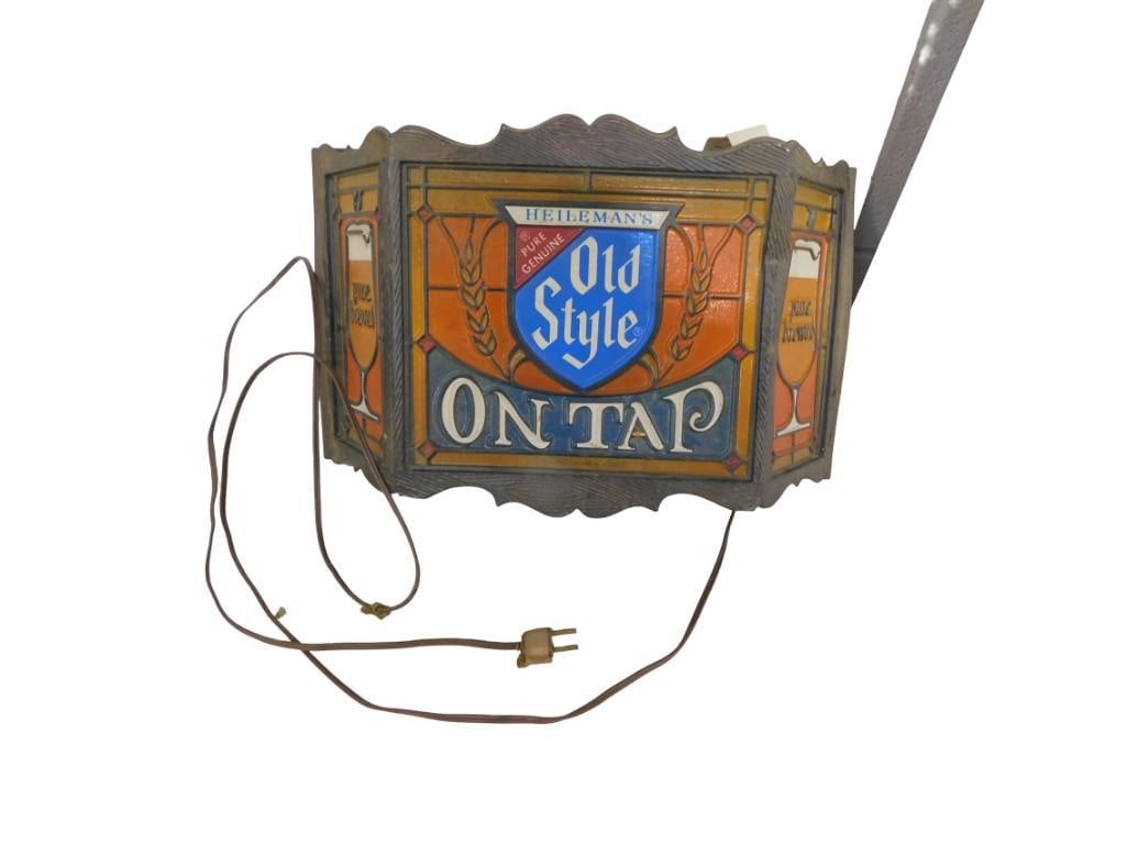Heileman's Old Style Beer Advertising Bar Light (1 of 5)