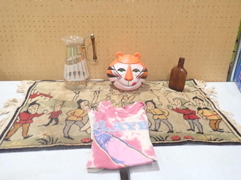 Vintage Lot including Tony the Tiger Cookie Jar, Old Glass Bottle, MCM Fred Press Juice Pitcher,: Vintage Lot including Tony the Tiger Cookie Jar, Old Glass Bottle, MCM Fred Press Juice Pitcher, Snow White and the Seven Dwarfs Throw Rug Tapestry and a Playboy Magazine T-Shirt All pictures are cons