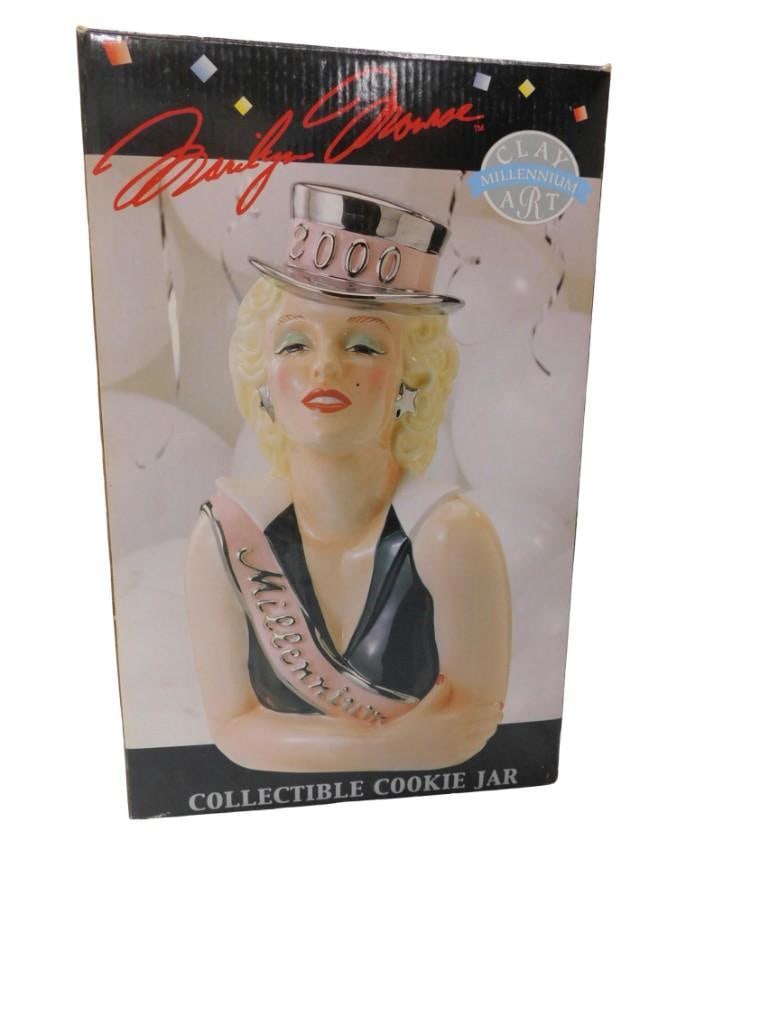 Vintage Marilyn Monroe 2000 Millennium Ceramic Cookie Jar with Box: Vintage Marilyn Monroe 2000 Millennium Ceramic Cookie Jar with Box All pictures are considered part of the description and should be examined carefully by bidders. Live Auctioneers is now offering Liv