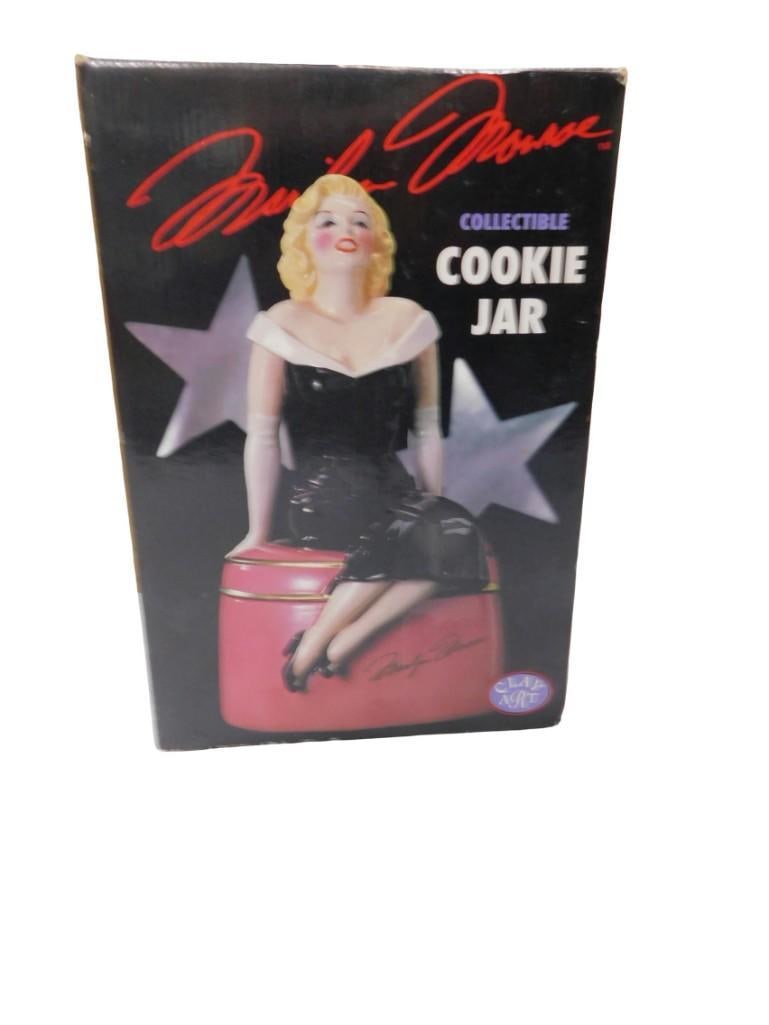 Clay Art Marilyn Monroe Collectible Cookie Jar with original Box: Clay Art Marilyn Monroe Collectible Cookie Jar with original Box All pictures are considered part of the description and should be examined carefully by bidders. Live Auctioneers is now offering Live