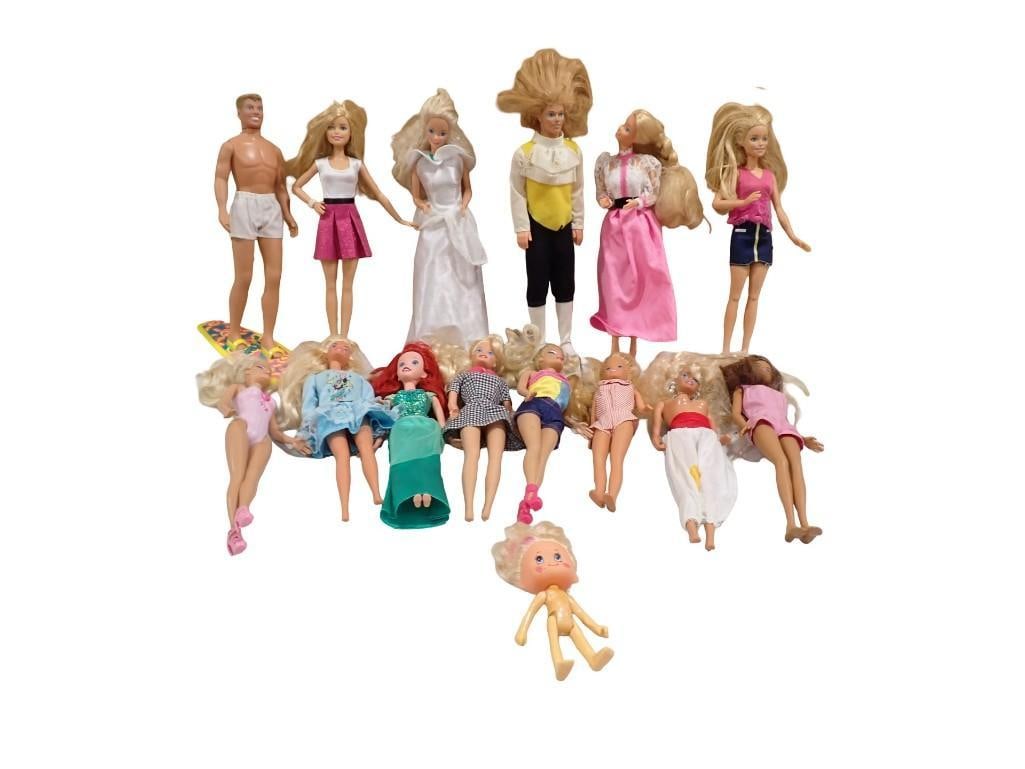 Lot of Barbie Dolls, Fashion Dolls Disney, etc (1 of 8)