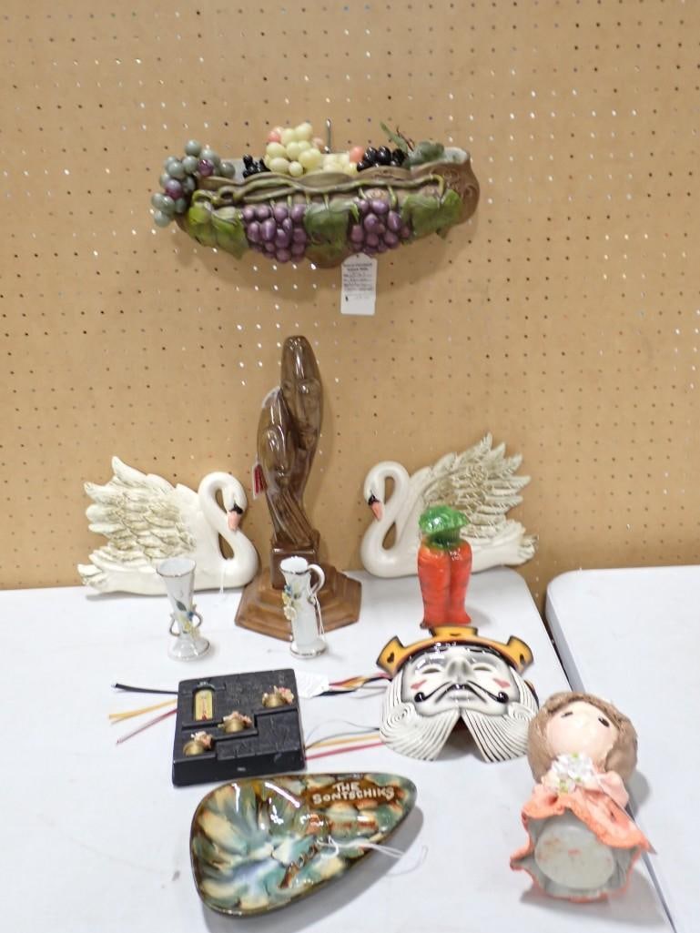Vintage Decor incl King of Hearts Mask, Swan Wall Hangings, Ceramic Sculpture on Wood Base,: Vintage Decor incl King of Hearts Porcelain Wall Mask, Swan Wall Hangings, Ceramic Sculpture on Wood Base, Mid Century Modern The Sontschiks Ashtray, etc All pictures are considered part of the descr