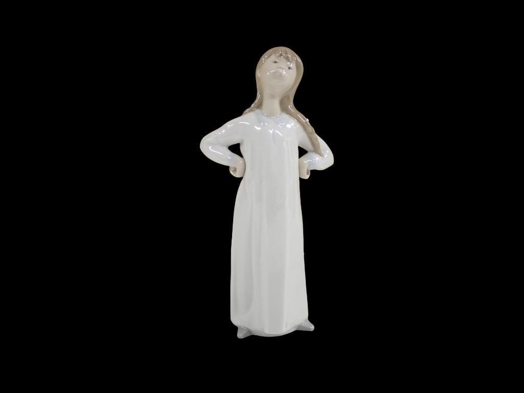 Retired Lladro "Girl Stretching" Porcelain Figurine #4872 (1 of 6)