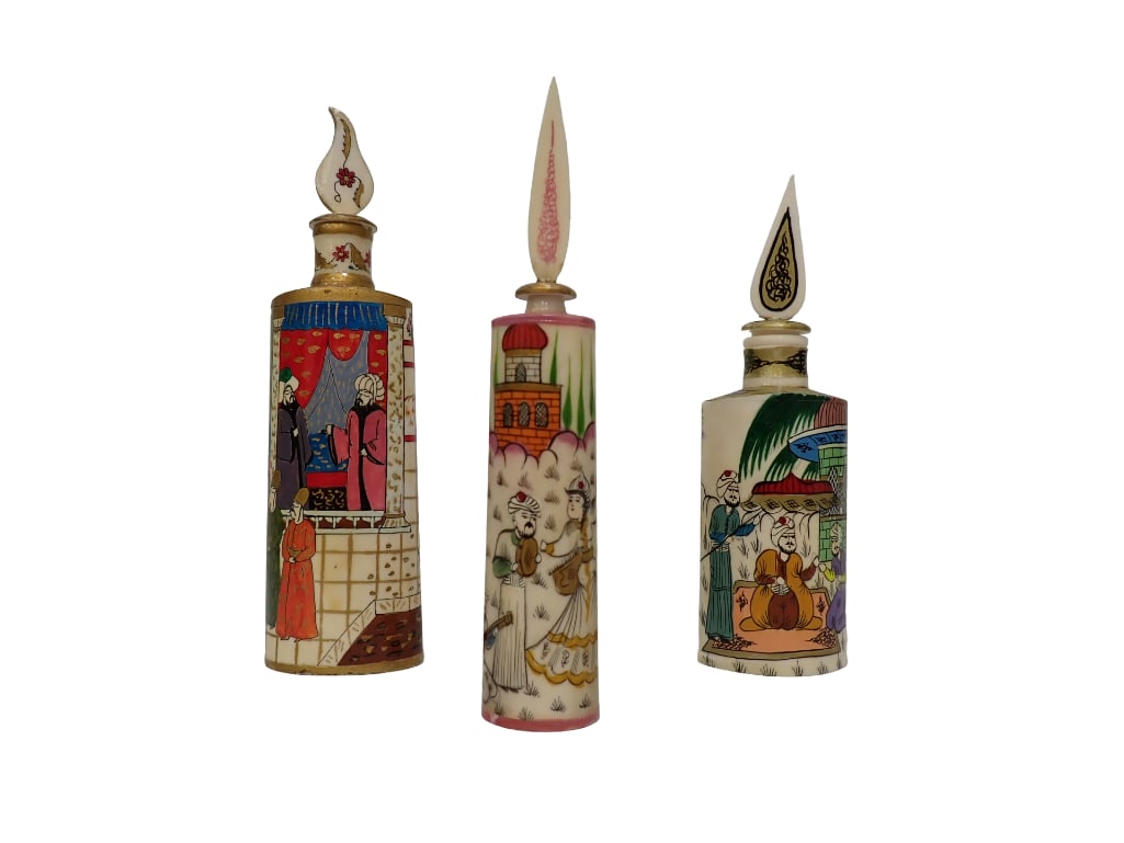 3 Turkish Hand Painted Camel Bone Perfume or Snuff Bottles: 3 Turkish Hand Painted Camel Bone Perfume or Snuff Bottles. Very nice. 6.5" All pictures are considered part of the description and should be examined carefully by bidders. Live Auct