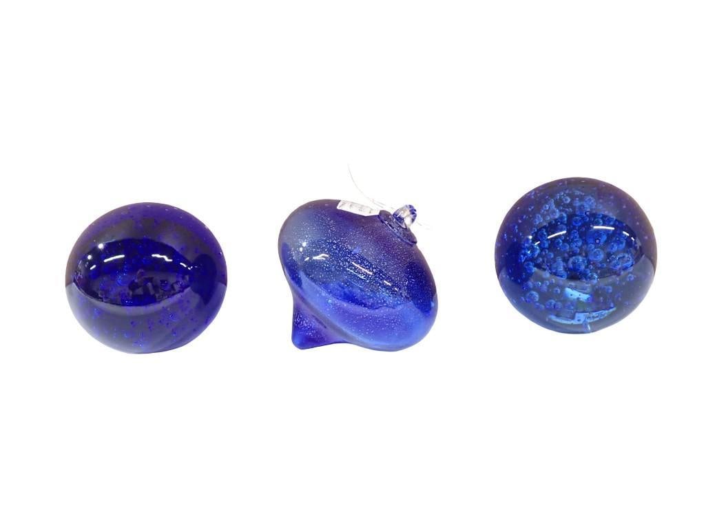 2 Lg Royal & Cobalt Blue Paperweights and 1 Hand Blown Glass Blue Suncatcher Ornament: 2 Large Royal & Cobalt Blue Paperweights and 1 Hand Blown Glass Blue Suncatcher Ornament. All are marked All pictures are considered part of the description and should be examined carefully