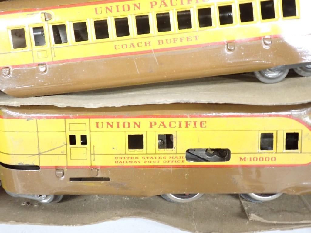 Vintage Marx Streamlined Train Set - 8