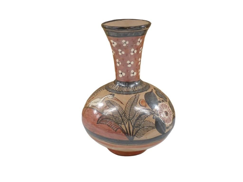 Mexican Tonala Style Pottery vase (1 of 8)