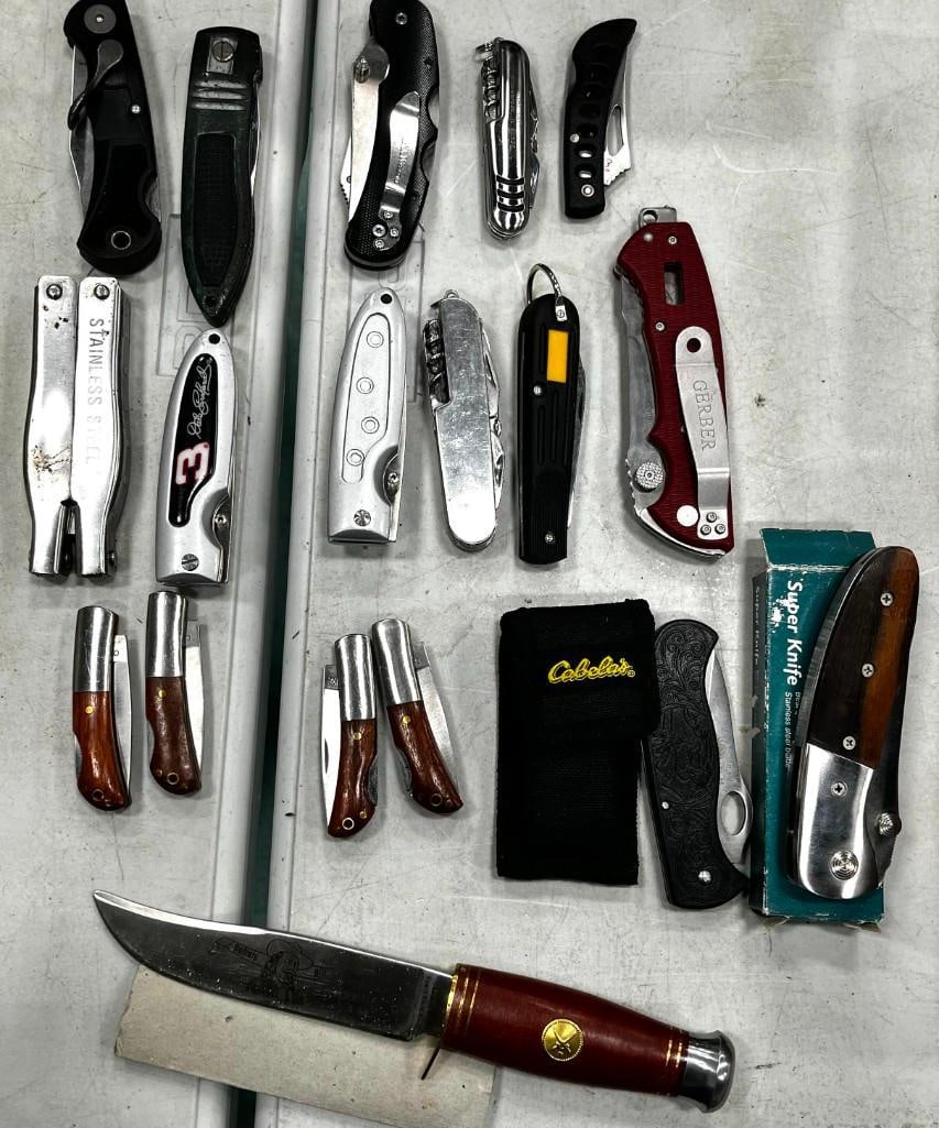Lot Of 19 Folding Pocket Knives, Smith & Wesson, Genske & More (1 of 5)