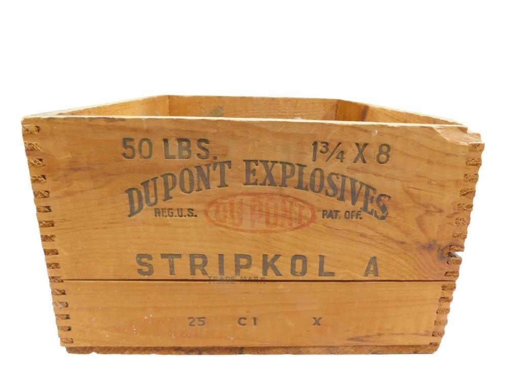 Vintage Dupont Explosives Wood Crate with Dovetailed Corners (1 of 7)