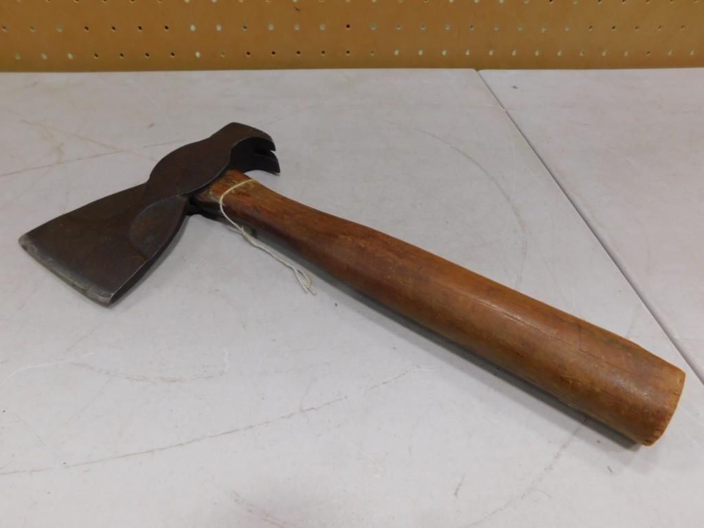Vintage Winchester Hatchet with Nail Puller: Vintage Winchester Hatchet with Nail Puller - All pictures are considered part of the description and should be examined carefully by bidders. Live Auctioneers is now offering Live Shipping through