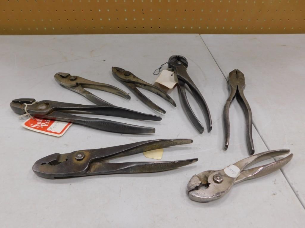 7 Winchester Pliers Tools: 7 Winchester Pliers Tools - All pictures are considered part of the description and should be examined carefully by bidders. Live Auctioneers is now offering Live Shipping through them. This is 