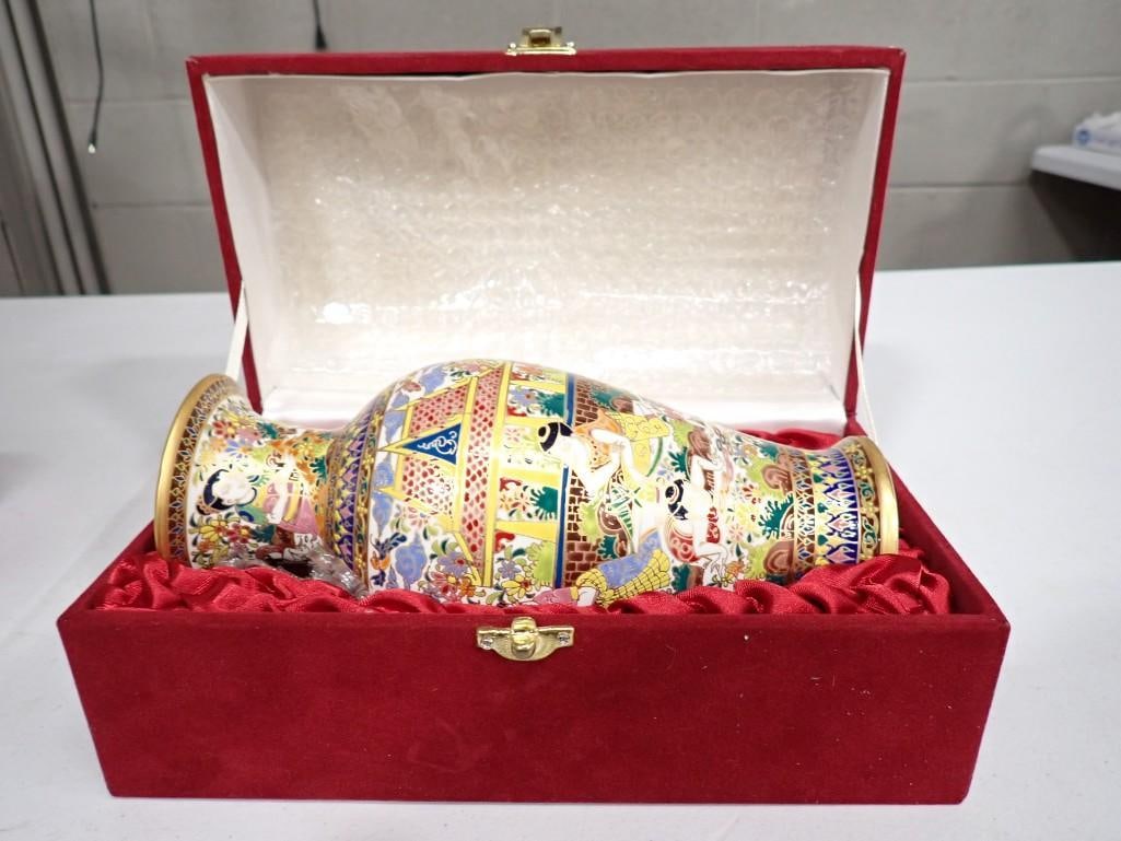 Porcelain Vase with 18K Gold Design Hand Made in Thailand: Porcelain Vase with 18K Gold Design Hand Made in Thailand All pictures are considered part of the description and should be examined carefully by bidders. Live Auctioneers is now offering Live Shipp