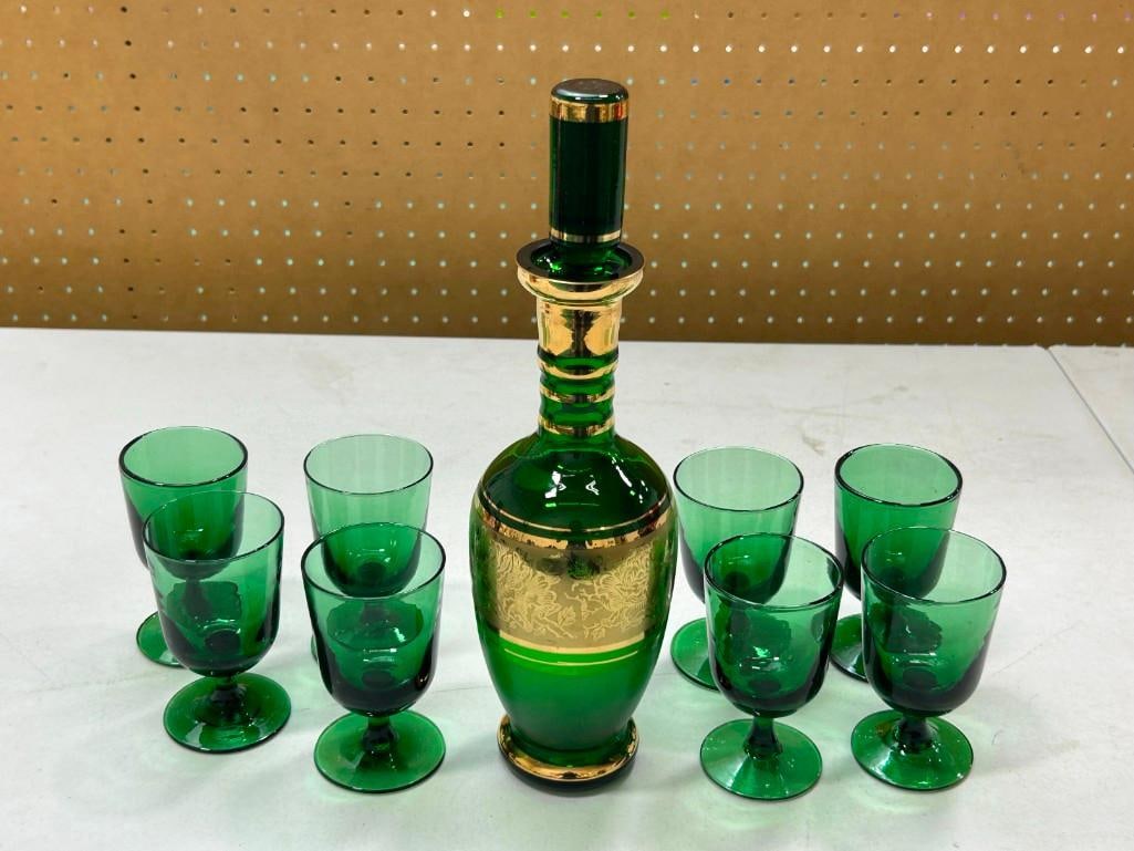 Vintage Barware incl Green & Gold Gilt Glass Decanter and 8 Shot Stems Made in Italy (1 of 4)