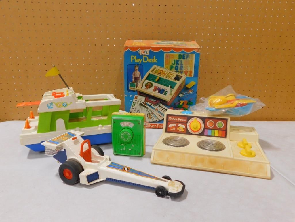 Vintage Toys incl Fisher Price Stovetop with Accessories, Fisher Price Play Desk in Original Box (1 of 8)
