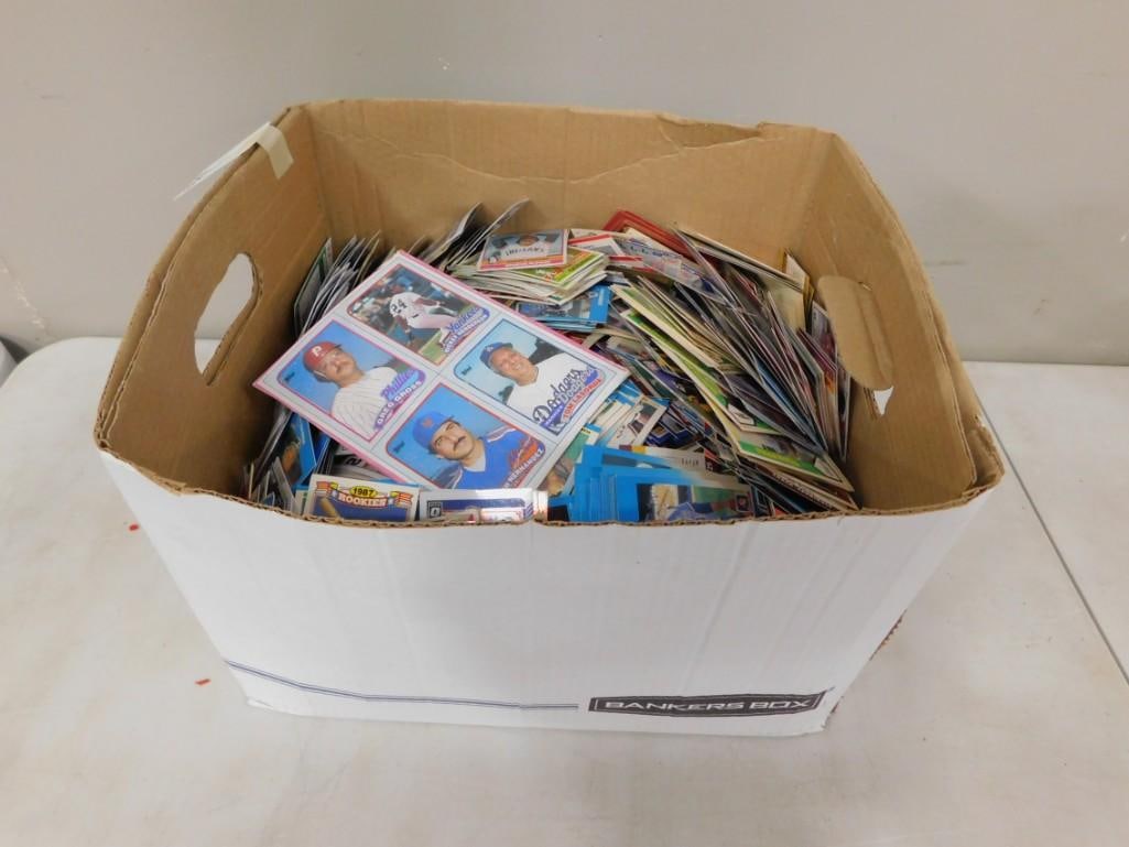 Large Lot of Sports Cards incl Baseball Cards (1 of 4)