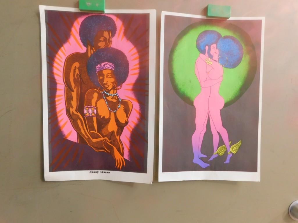 Vintage 1970s "Ebony Lovers" and "Winged Love" flocked Blacklight Posters: Vintage 1970s "Ebony Lovers" and "Winged Love" flocked Blackl ight Posters All pictures are considered part of the description and should be examined carefully by bidders. Live Auction