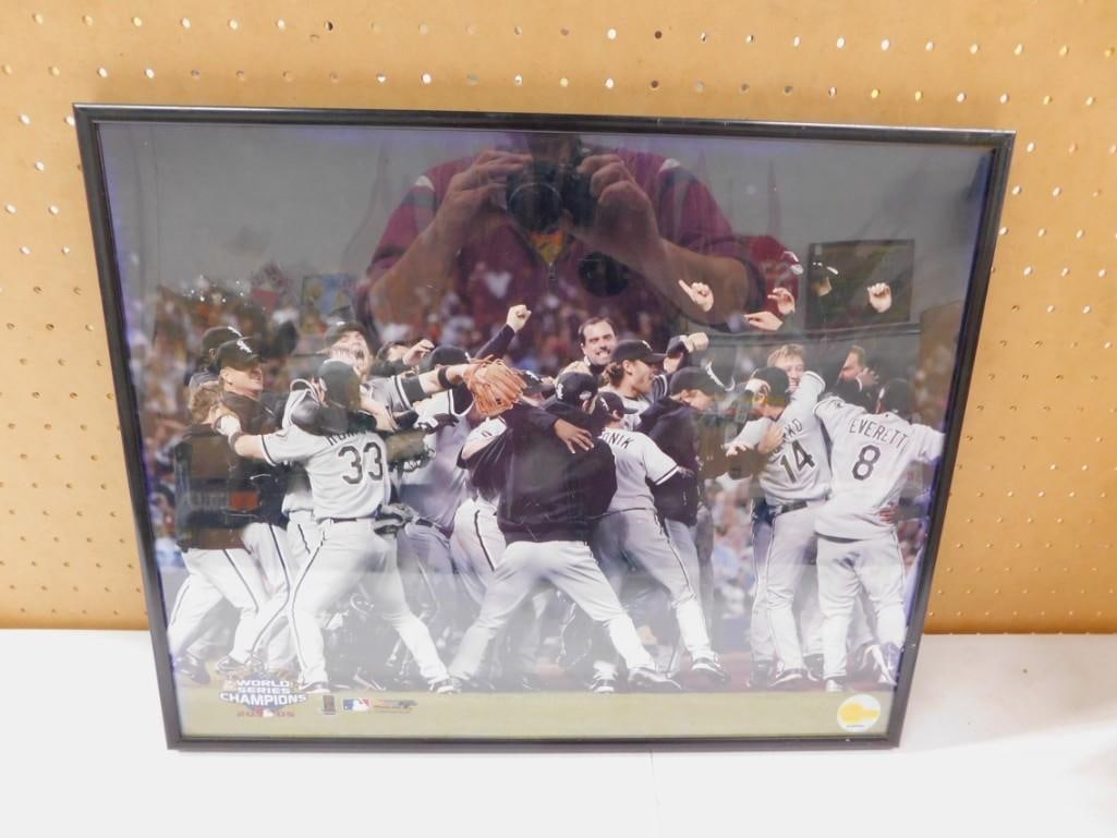 Framed Chicago White Sox 2005 World Series Team Celebration Print: Framed Chicago White Sox 2005 World Series Team Celebration Print All pictures are considered part of the description and should be examined carefully by bidders. Live Auctioneers is now offering Live