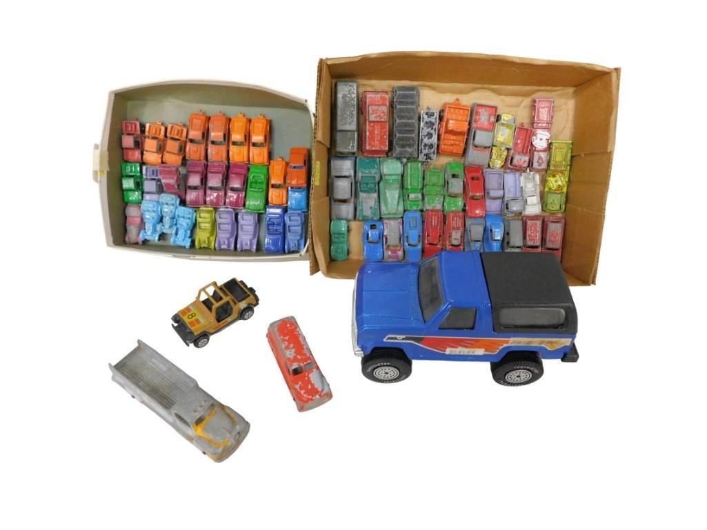 Lot of Vintage Die-Cast and other Cars including Tootsietoy Truck (1 of 7)