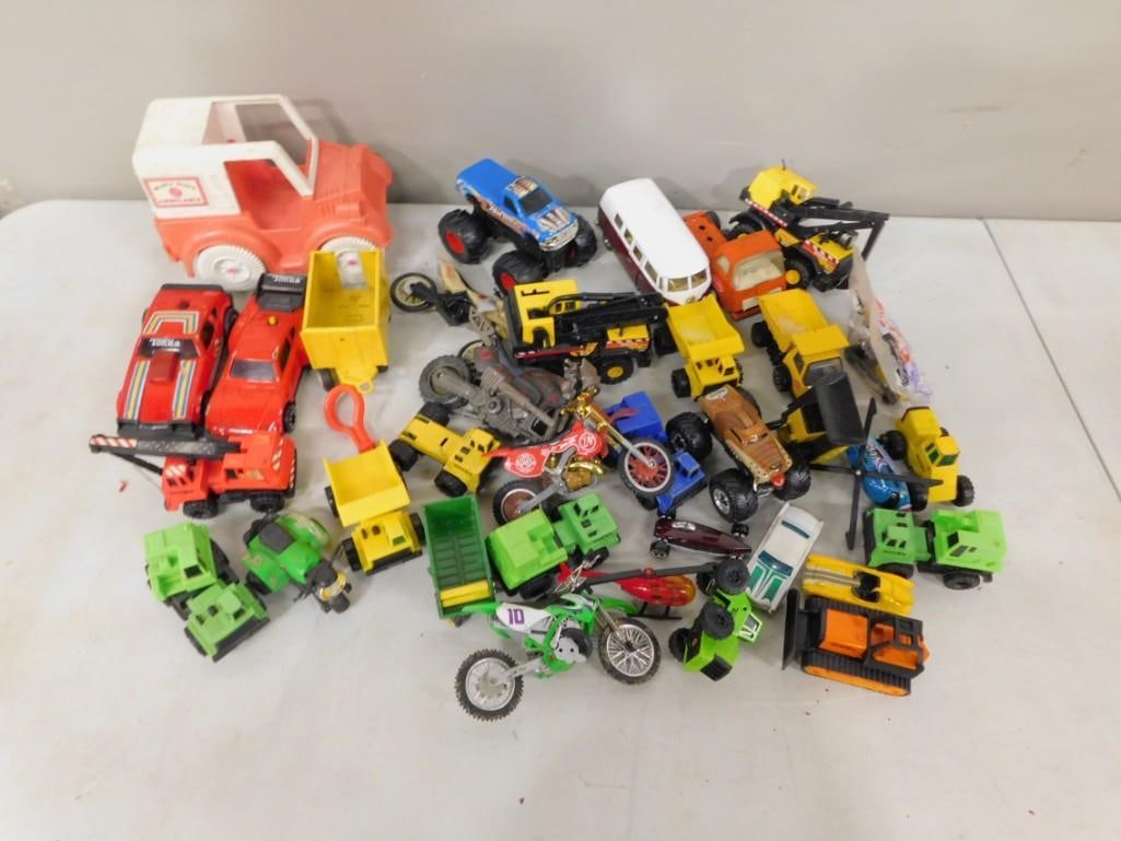 Lot of Toy Cars, Truc ks, Motorcycles, Construction, etc. (1 of 5)