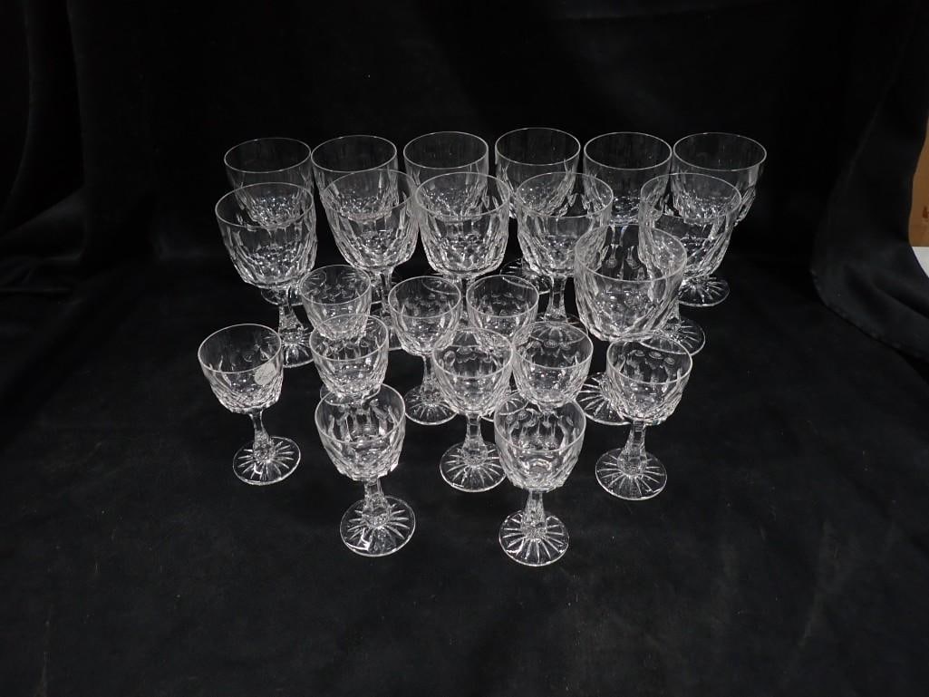 22 Stemware Glasses incl 12 Larger and 10 Smaller (1 of 13)