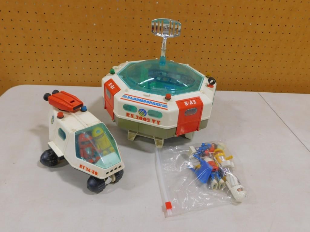 Vintage Playmobile Space Playmospace Play set - comes with everything as shown: Vintage Playmobile Space Playmospace Play set - comes with everything as shown All pictures are considered part of the description and should be examined carefully by bidders. Live Auctioneers is