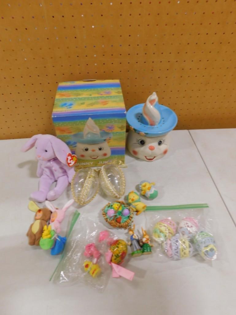 Easter Lot including Plush, Collectibles, Figures, Decor, Bunny Juicer, etc.: Easter Lot including Plush, Collectibles, Figures, Decor, Bunny Juicer, etc. All pictures are considered part of the description and should be examined carefully by bidders. Live Auctioneers is now of