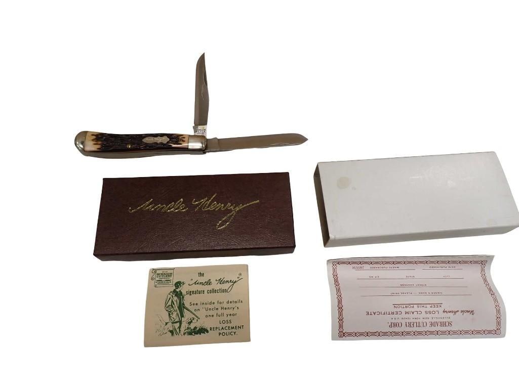 Schrade Uncle Henry 285UH 2 Blade Pocket Knife Appears New in Original Box: Schrade Uncle Henry 285UH 2 Blade Pocket Knife Appears New in Original Box All pictures are considered part of the description and should be examined carefully by bidders. Live Auctioneers is now of