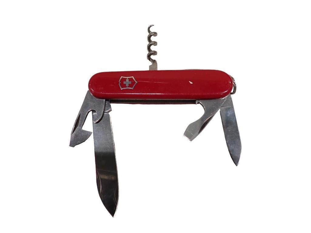 Victorinox Swiss Army Knife: Victorinox Swiss Army Knife All pictures are considered part of the description and should be examined carefully by bidders. Live Auctioneers is now offering Live Shipping through them. This is an o