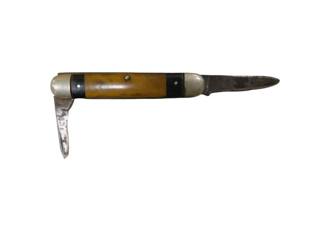 Small 2 Blade Pocket Knife Unknown Brand: Small 2 Blade Pocket Knife Unknown Brand All pictures are considered part of the description and should be examined carefully by bidders. Live Auctioneers is now offering Live Shipping through them.