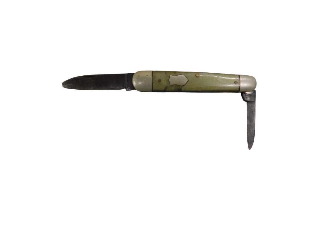 Vintage 2 Blade Pocket Knife Unknown Brand: Vintage 2 Blade Pocket Knife Unknown Brand All pictures are considered part of the description and should be examined carefully by bidders. Live Auctioneers is now offering Live Shipping through the