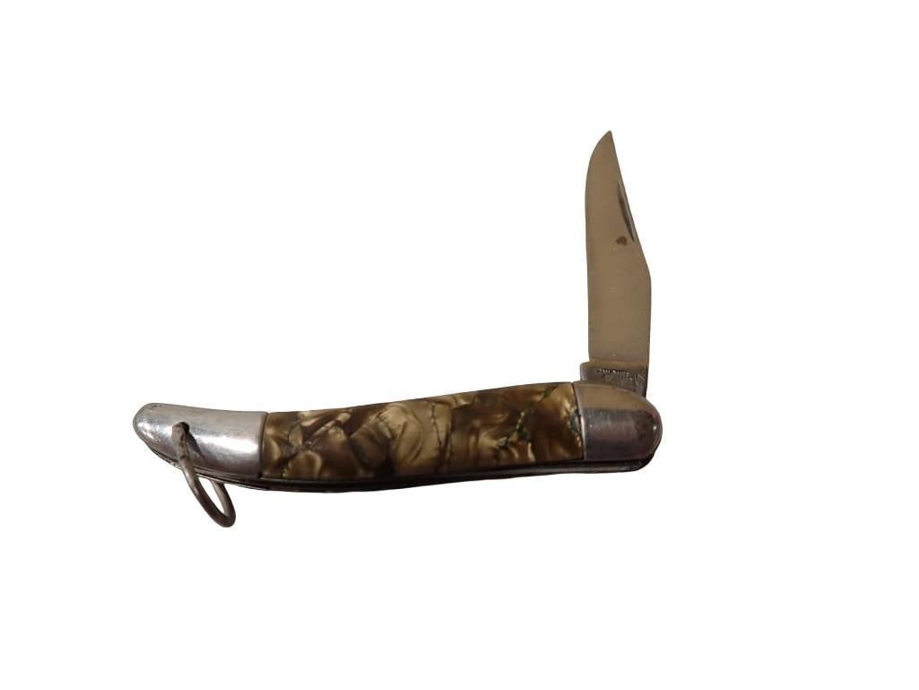 Small Single Blade Pocket Knife Unknown Brand: Small Single Blade Pocket Knife Unknown Brand All pictures are considered part of the description and should be examined carefully by bidders. Live Auctioneers is now offering Live Shipping through