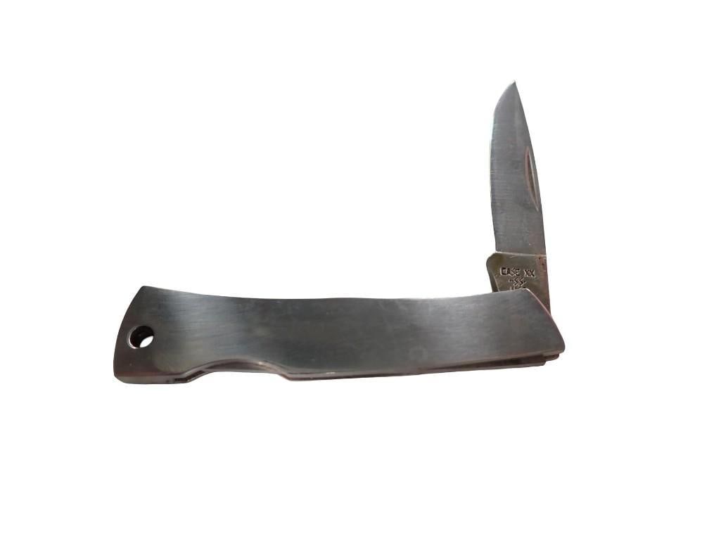 Case XX Polished Stainless Steel Single Blade Lockback M1059L Pocket Knife: Case XX Polished Stainless Steel Single Blade Lockback M1059L Pocket KnifeAll pictures are considered part of the description and should be examined carefully by bidders. Live Auctioneers is now offe