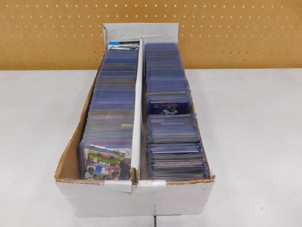 Large Box of Sports Cards incl Football Cards and Baseball Cards (1 of 5)