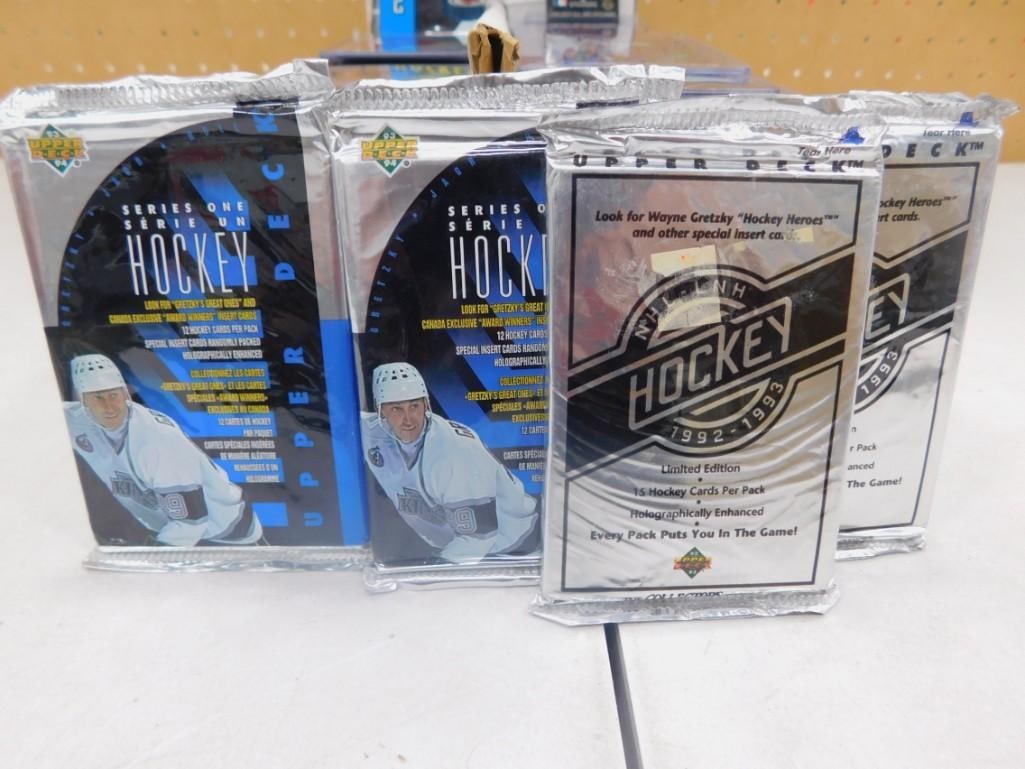 Large Box of Sports Cards incl Football Cards and Baseball Cards - 3