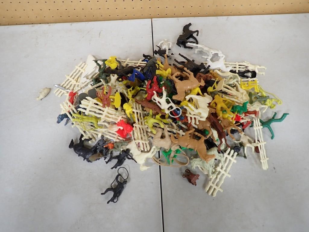 Vintage Small Plastic Toys incl Plastic Animals, Horses, Cowboys, Fence, Etc: Vintage Small Plastic Toys incl Plastic Animals, Horses, Cowboys, Fence, Etc All pictures are considered part of the description and should be examined carefully by bidders. Live Auctioneers is now